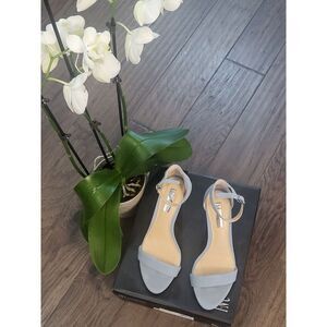 NWOT:INC Womans Kivah Suede Ankle Strap Dress Sandal. SIZE 8